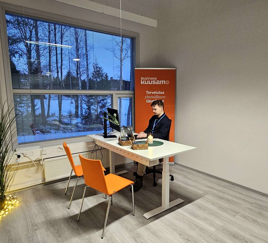 Business Kuusamo remote working room